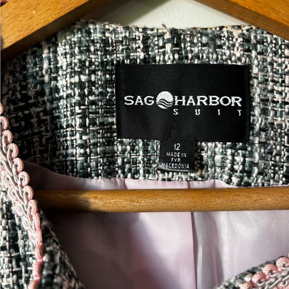 Sag Harbor Tweed Blazer grey/white/pink in size 12. Classic Capsule piece - Picture 3 of 10